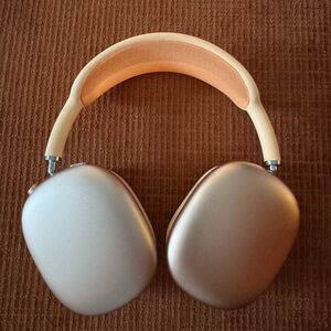 Apple AirPod Max Headphones